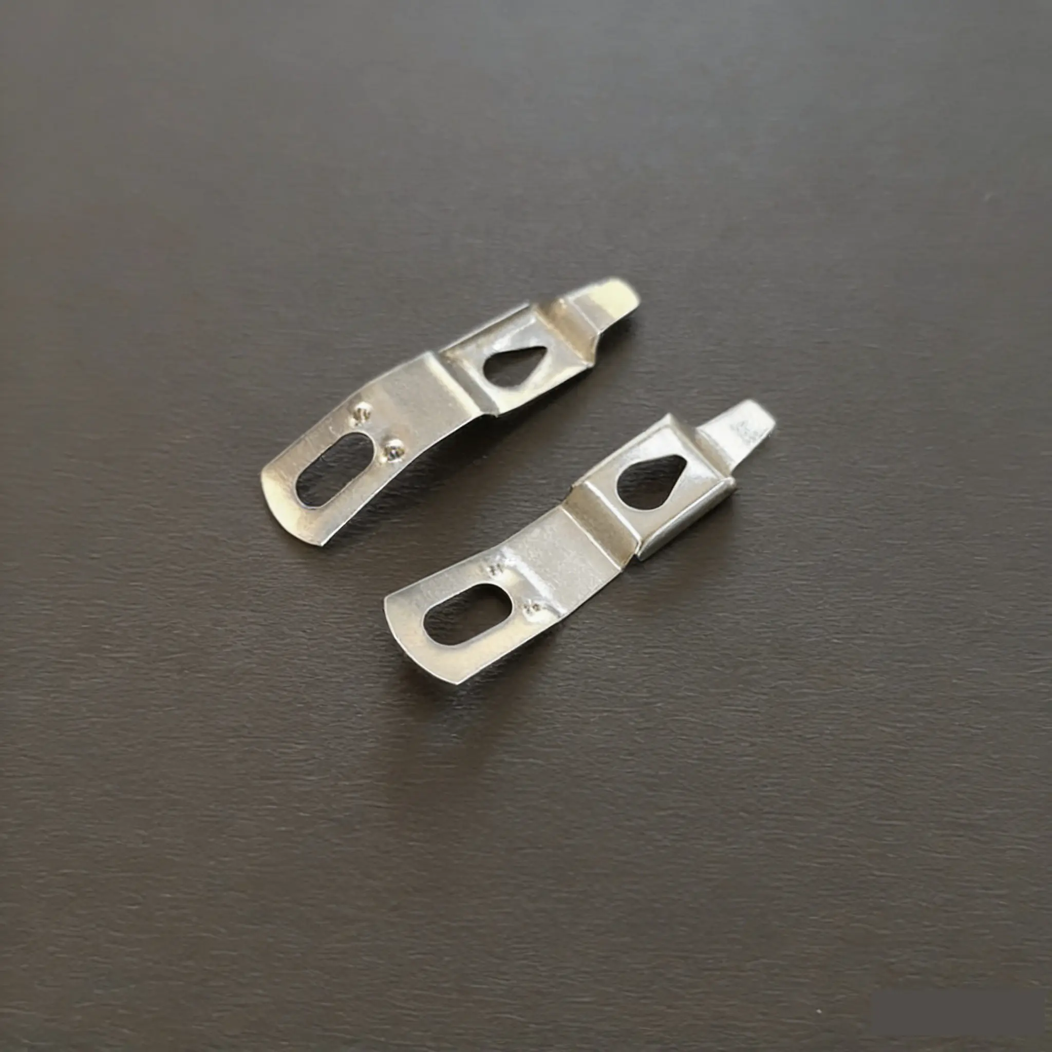 PW009 Offset Picture Frame Spring Clip S03 – 21×16 mm stainless steel